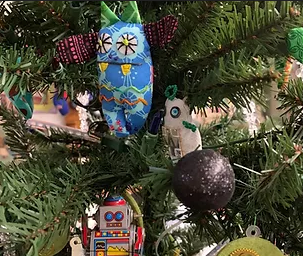 christmas tree with an owl ornament
